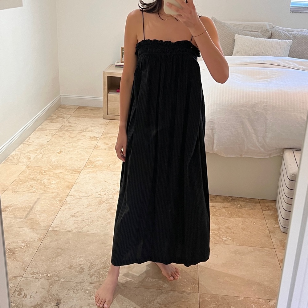 Elegant Black Maxi Dress